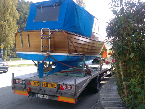 Transport ambarcatiuni